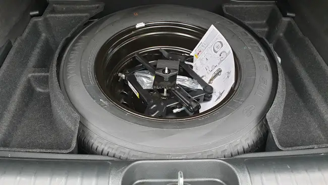 Does a Jeep Cherokee Have a Spare Tire? Find Out Now!