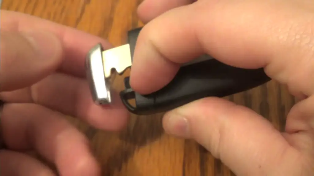 How to Easily Open a Jeep Key Fob