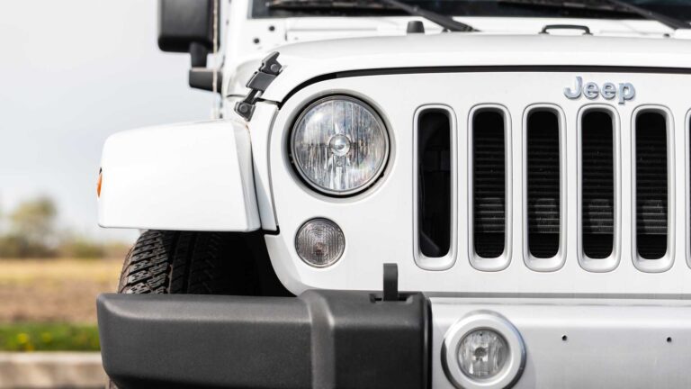 What Does Hot Oil Mean on Jeep? Unveiling Potential Engine Issues!