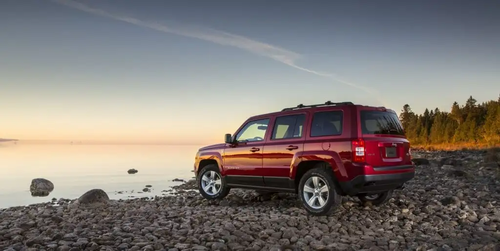 How Much Does a Jeep Patriot Weigh? Unveiling the Power Behind the Curb Weight