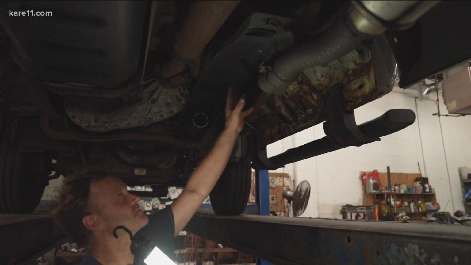 Why is My Jeep Leaking Oil? Unveiling the Culprits!