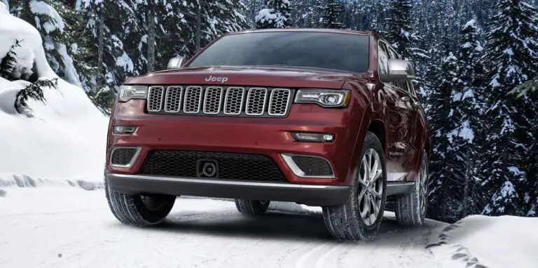 Are Jeep Grand Cherokees Snow-Ready: Unveiling Their Power