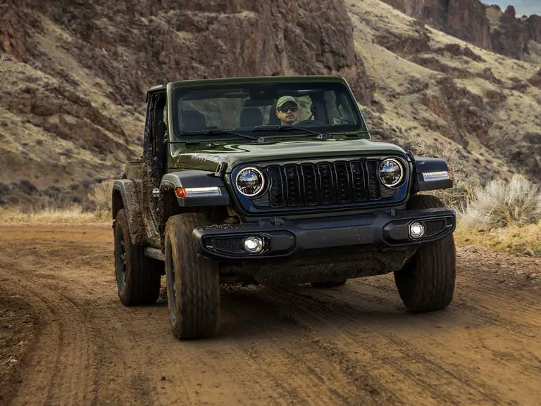 Will Jeep Cherokee Seats Fit In A Wrangler: Expert Answers & Tips